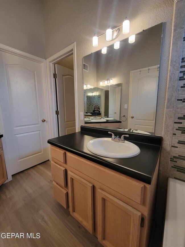 Building Photo - 7225 Tierra Taos Dr