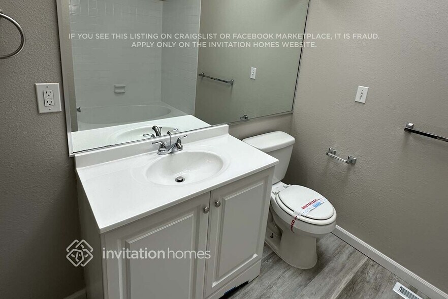 Building Photo - 11701 E Cornell Cir