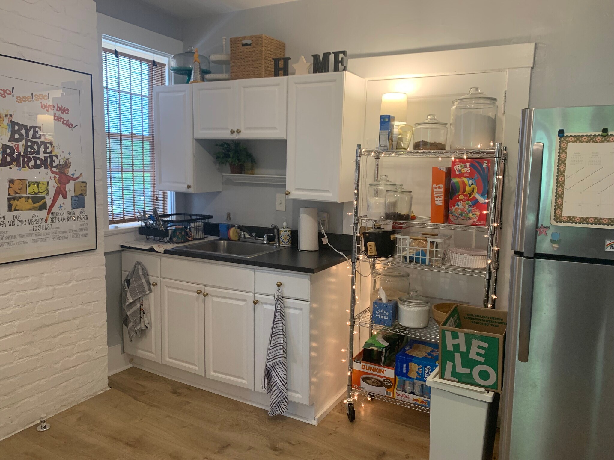 Building Photo - 5535 Wellesley Ave