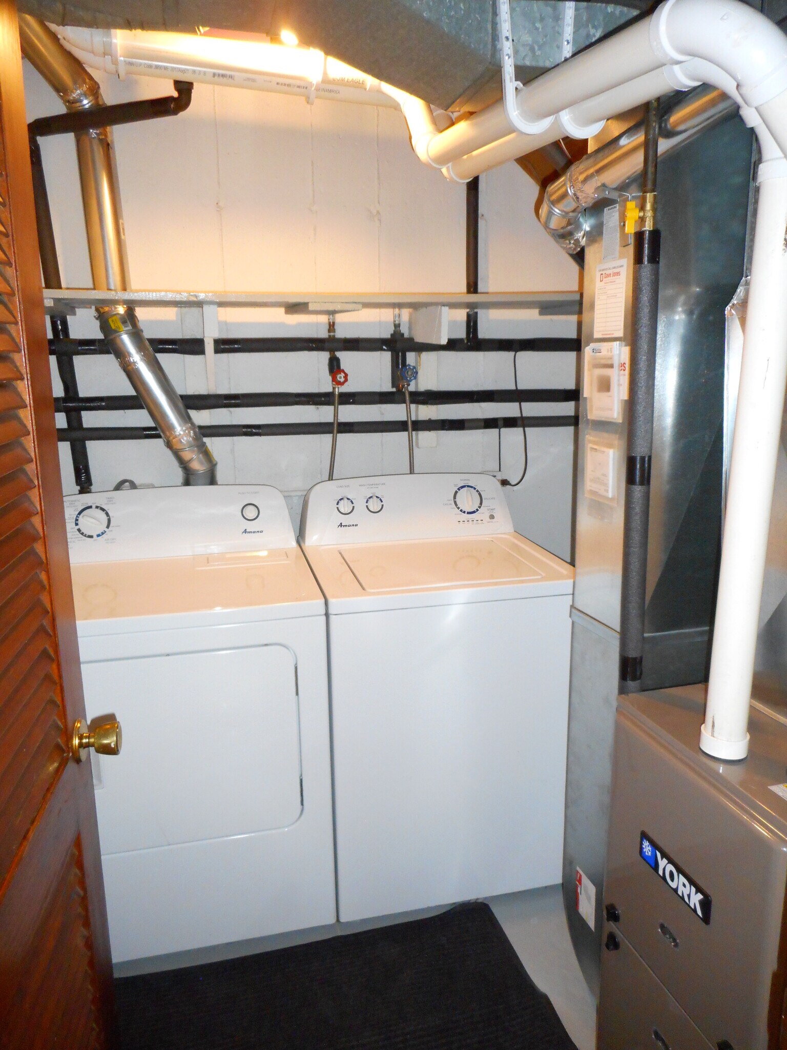 Building Photo - 1615 Reetz Rd