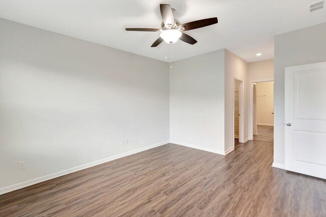 Building Photo - Beautiful One Story home in McKewn