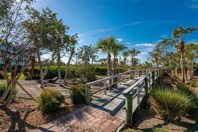 Building Photo - 11100 Hacienda Del Mar Blvd