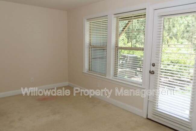 Building Photo - 315 Rosapenna Ln