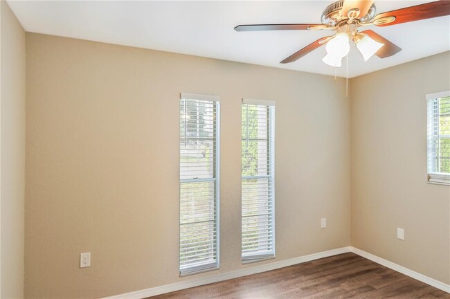 Building Photo - 8303 Broken Willow Ln