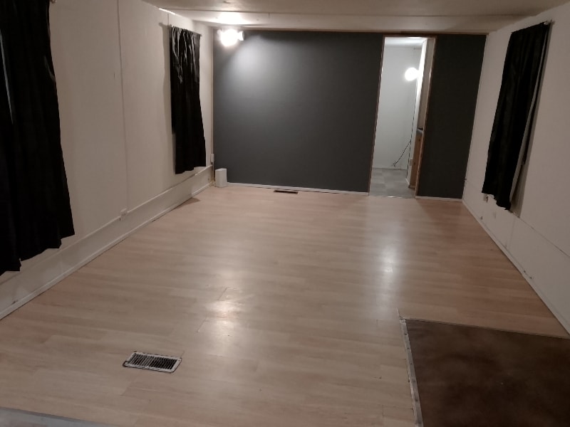 Building Photo - 675 7th St