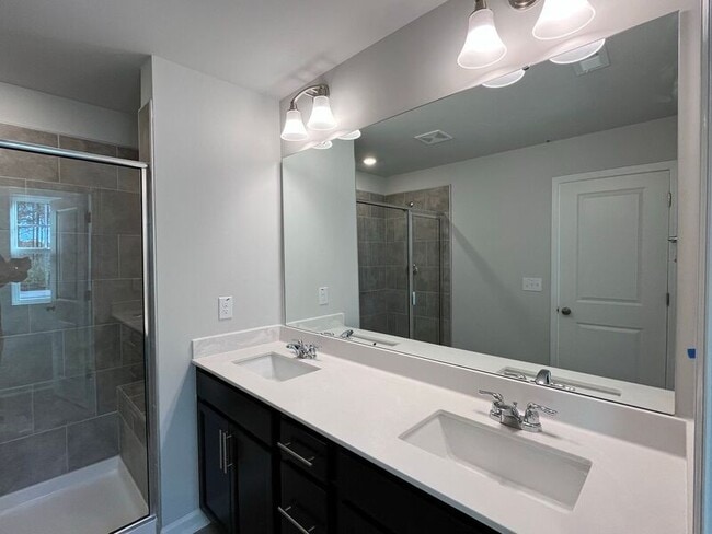 Building Photo - 258 Ivy Vine Wy