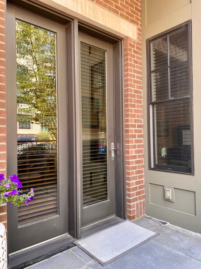 Building Photo - 30 Whistler Ct