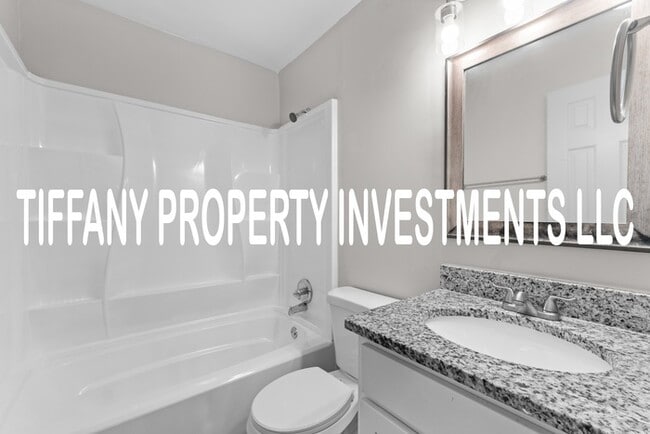 Building Photo - 317 Amon Ln