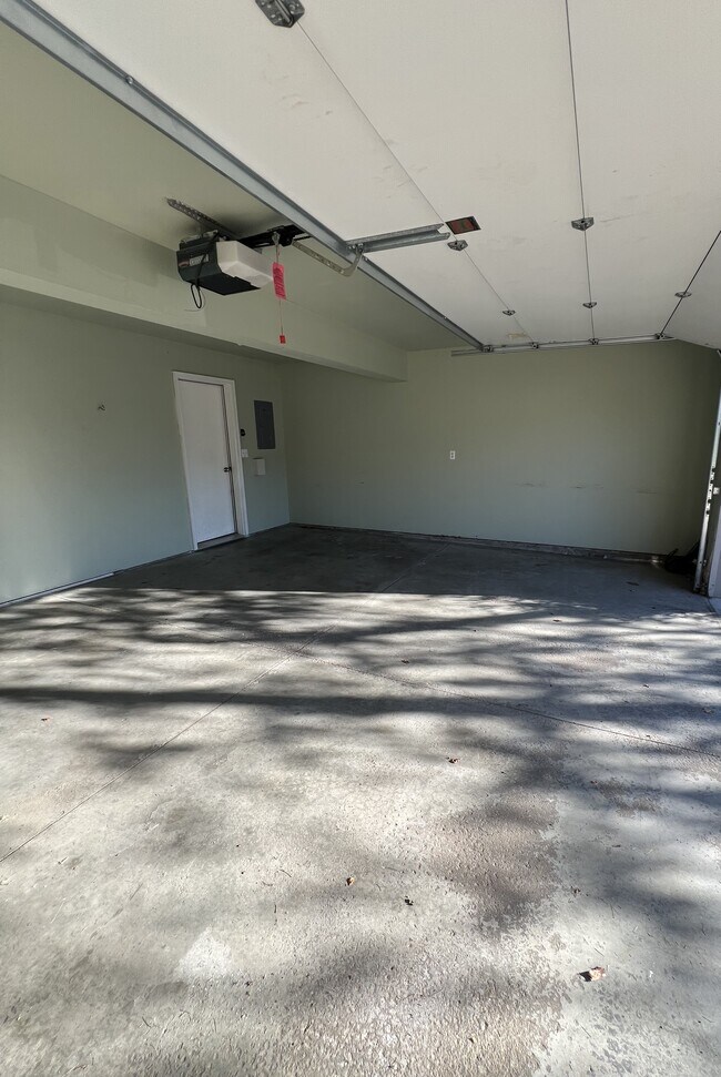 Building Photo - 2539 Catskill Ct