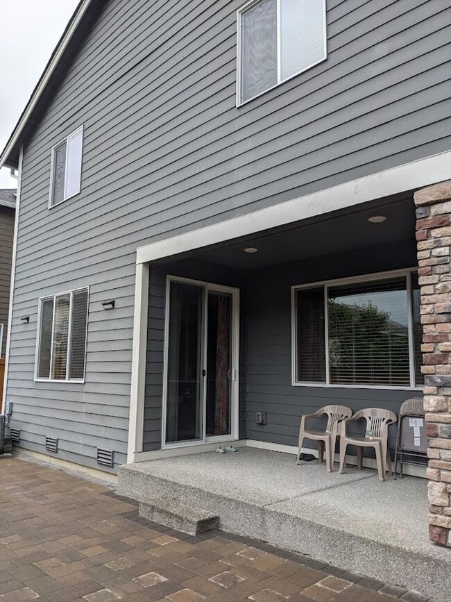 Building Photo - North Creek 4 Bedroom Home