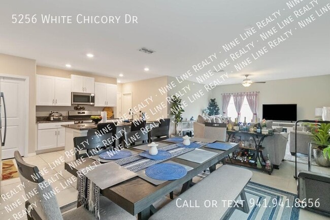 Building Photo - 5256 White Chicory Dr