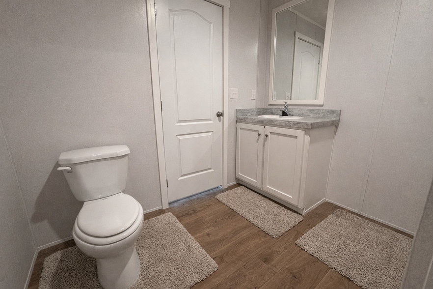 Building Photo - 30 Lapin St