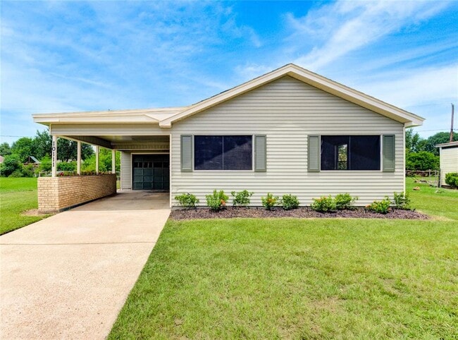 Primary Photo - 10111 Fonville Dr