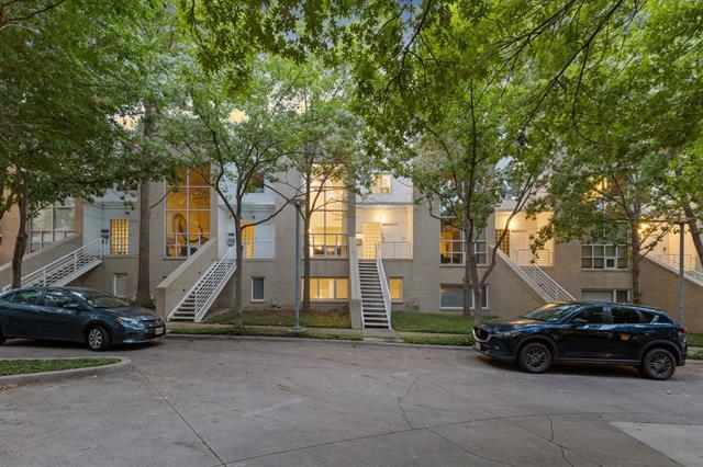 Building Photo - 3320 Miro Pl