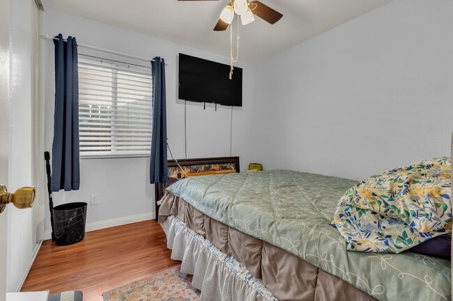 Building Photo - 11322 Oakwood Dr