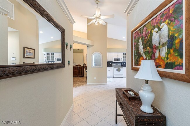 Building Photo - 5595 Greenwood Cir