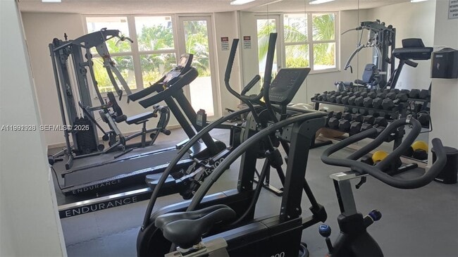 Building Photo - 245 18th St