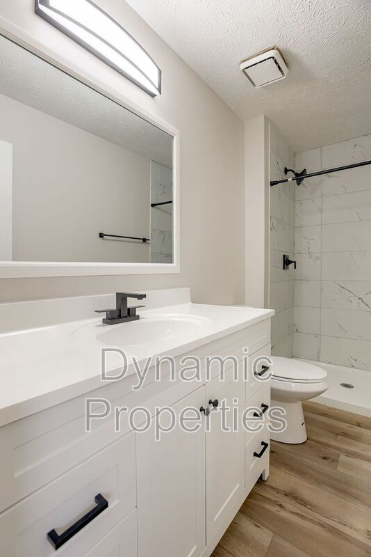 Building Photo - 7926 Primrose Ct