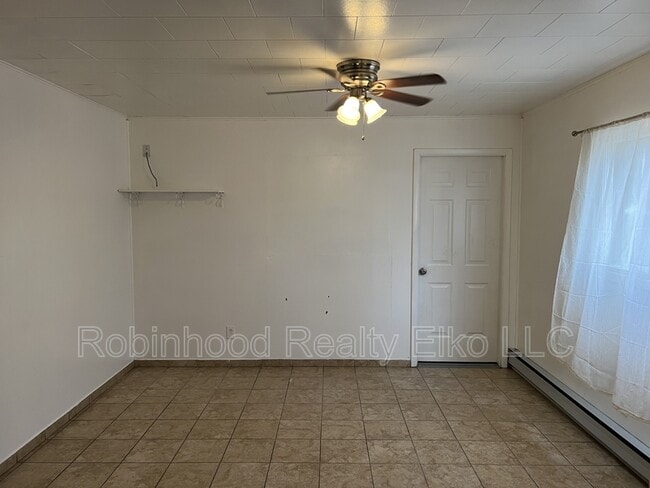 Building Photo - 786 Wilson Ave