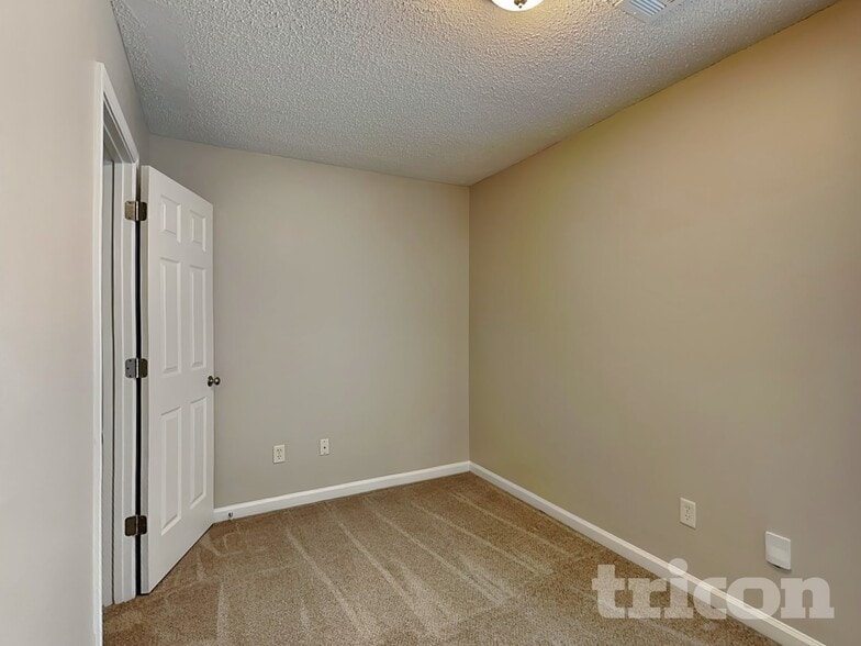 Building Photo - 3525 Brookstone Way