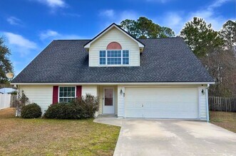 Building Photo - Spacious 5-bedroom, 3-bath home!