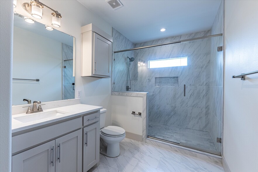 Bathroom on Second Floor - 3618 McBroom St