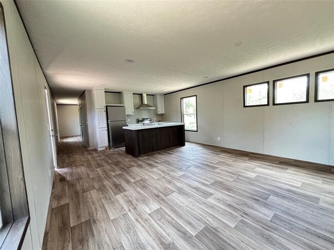 Building Photo - 277 Elm Forest Loop