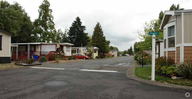 Building Photo - 1501 N Hayden Island Dr