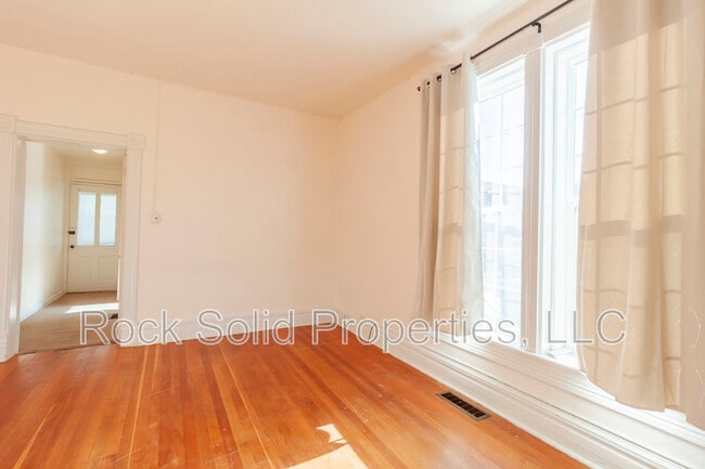 Building Photo - 1717 House Ave