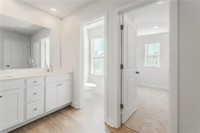 Building Photo - 7325 Mulberry St