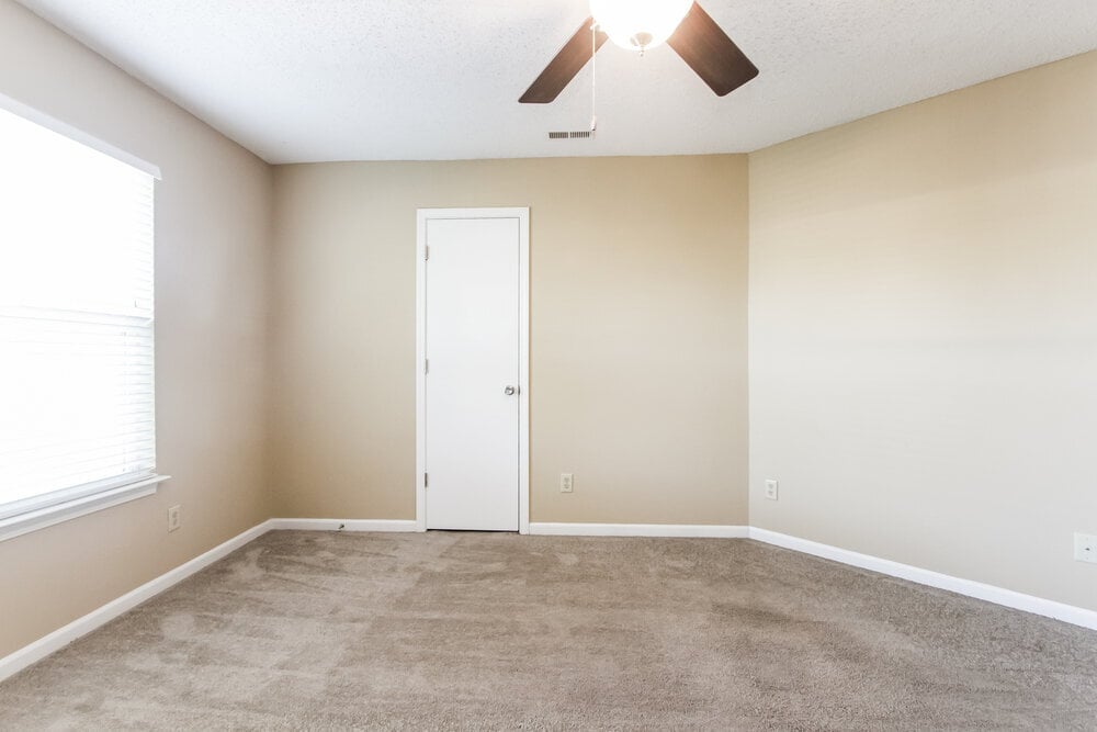 Building Photo - 10548 Glenayr Dr