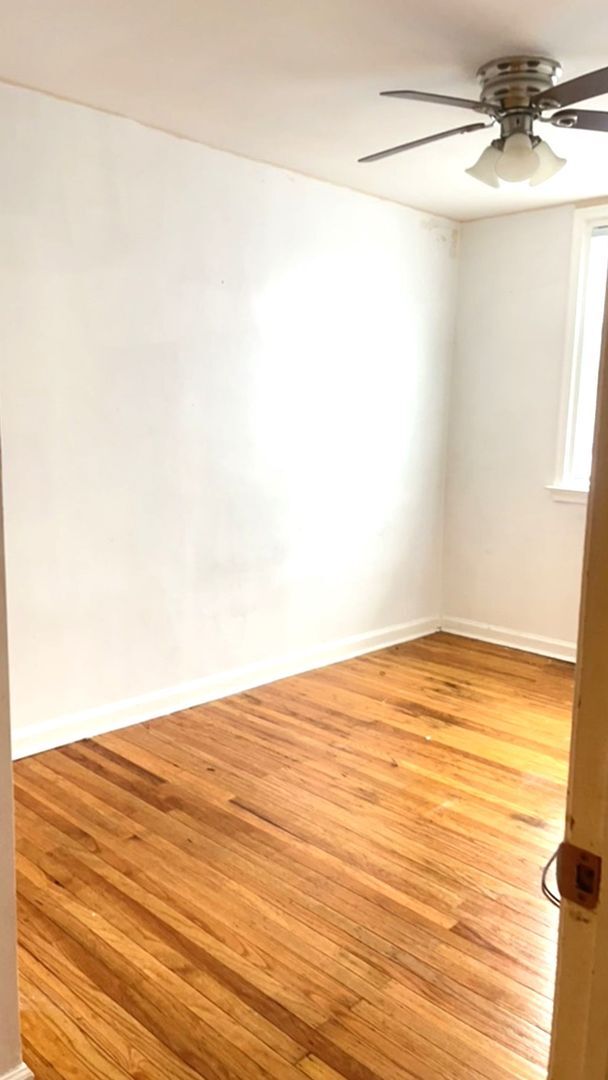 Building Photo - Stunning 3-Bedroom Townhome in East Oak Lane! Available NOW!