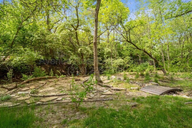 Building Photo - 101 Graybridge Rd