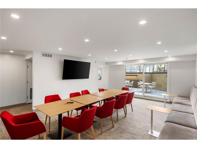 Building Photo - 121 Washington Ave S