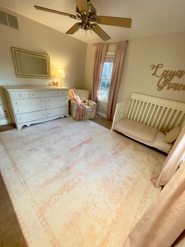 Building Photo - 1218 W 25th St S