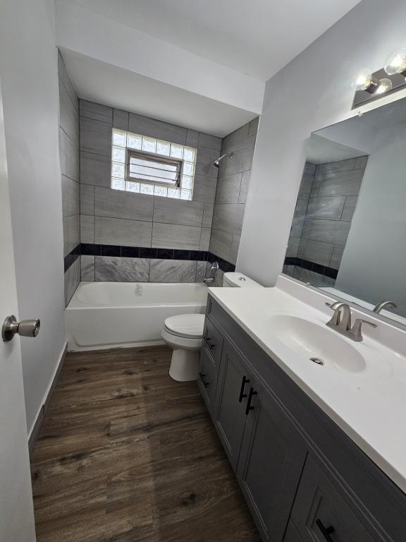 Building Photo - 1395 Freeland Ave