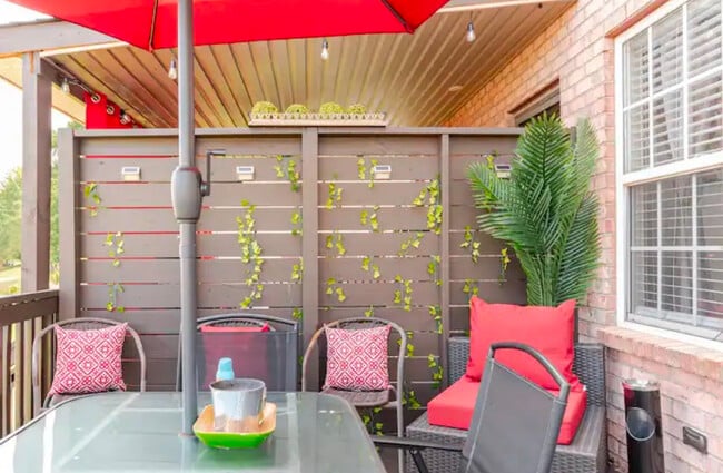 Building Photo - 901 Bordeaux Pl