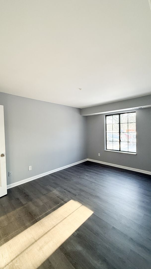 Building Photo - Beautiful 2 Bedroom Condo in Canton