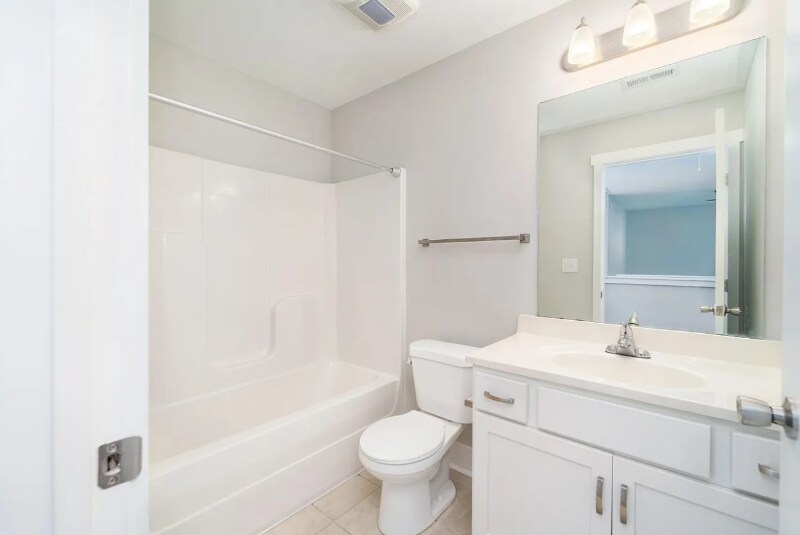 Building Photo - 1135 Somerset Springs Dr