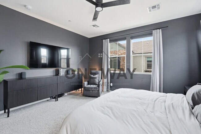 Building Photo - 1685 E Chelsea Ln