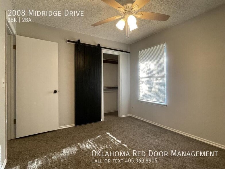 Building Photo - 2008 Midridge Dr