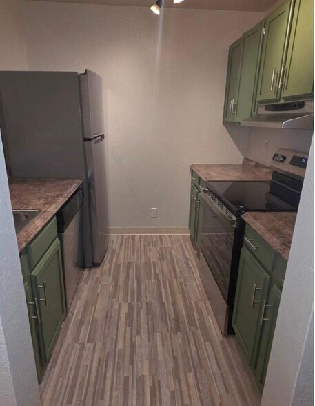 Kitchen - 2901 MacArthur Blvd