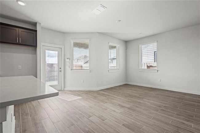 Building Photo - 187 Everglades Dr