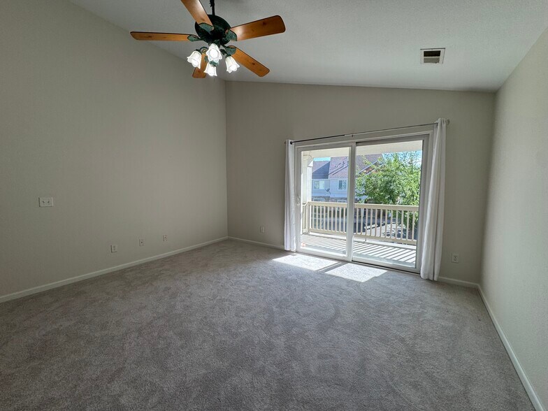 Building Photo - 4715 Hahns Peak Dr