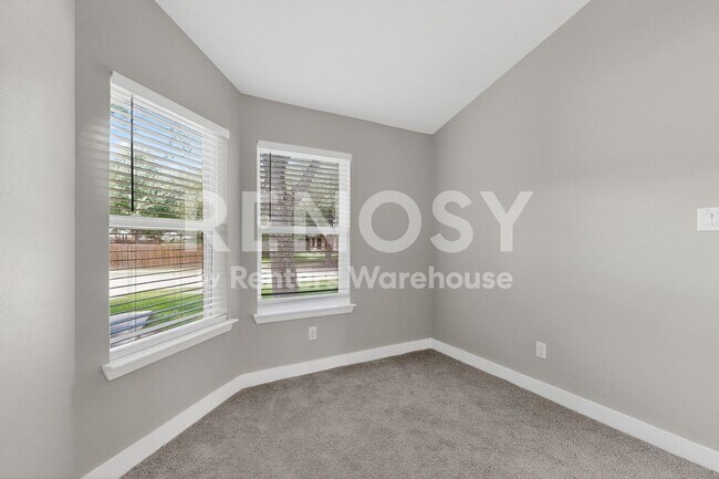 Building Photo - Complete Refreshed Move In Ready in Rowlett