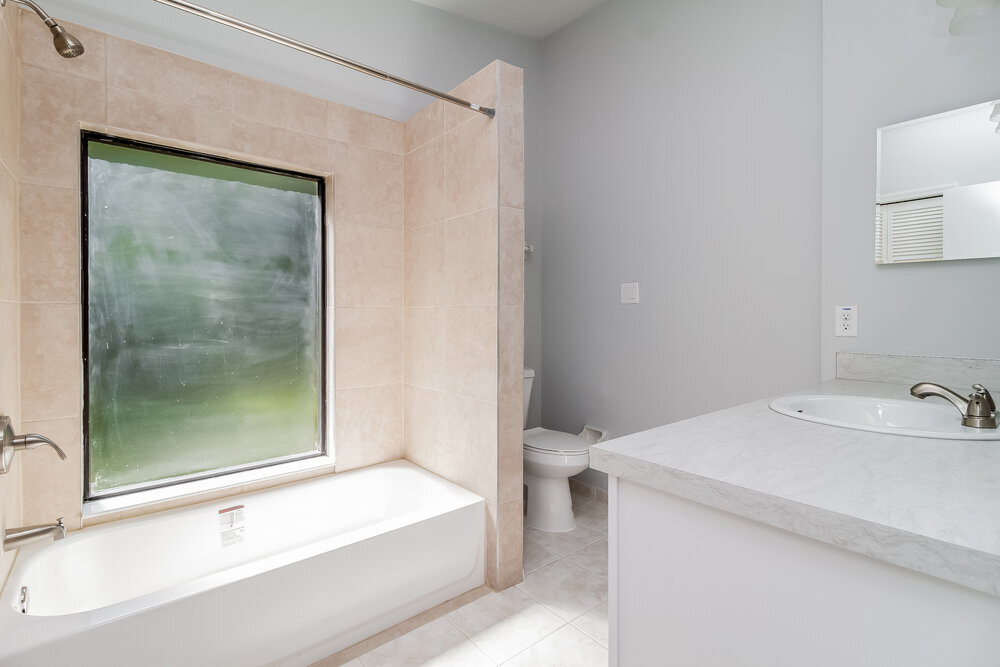 Building Photo - 496 Wild Fox Dr