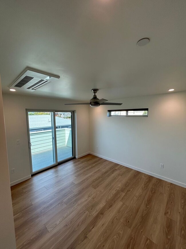 Building Photo - 599 San Jacinto St