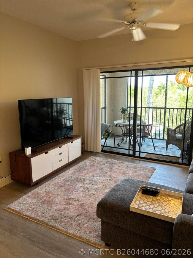 Building Photo - 3023 Alcazar Pl