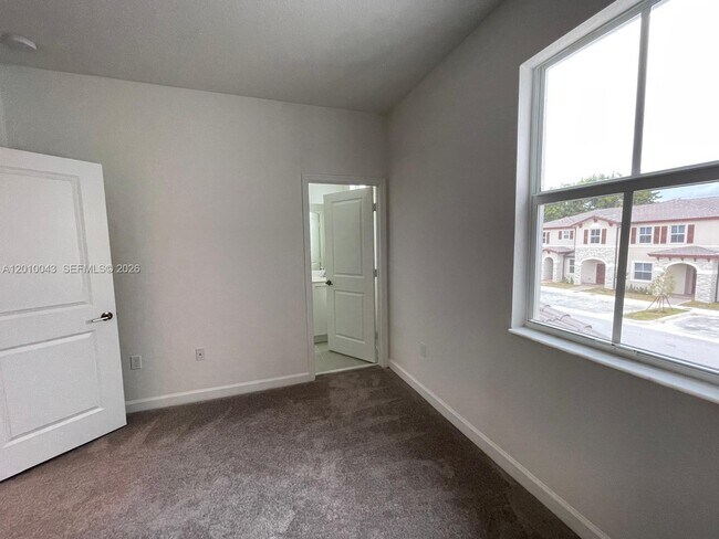 Building Photo - 12372 NW 23rd Ct