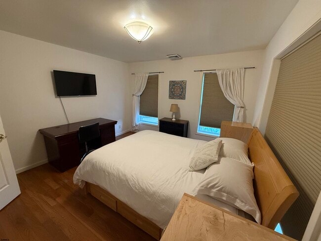 Building Photo - 43 N Trenton Ave